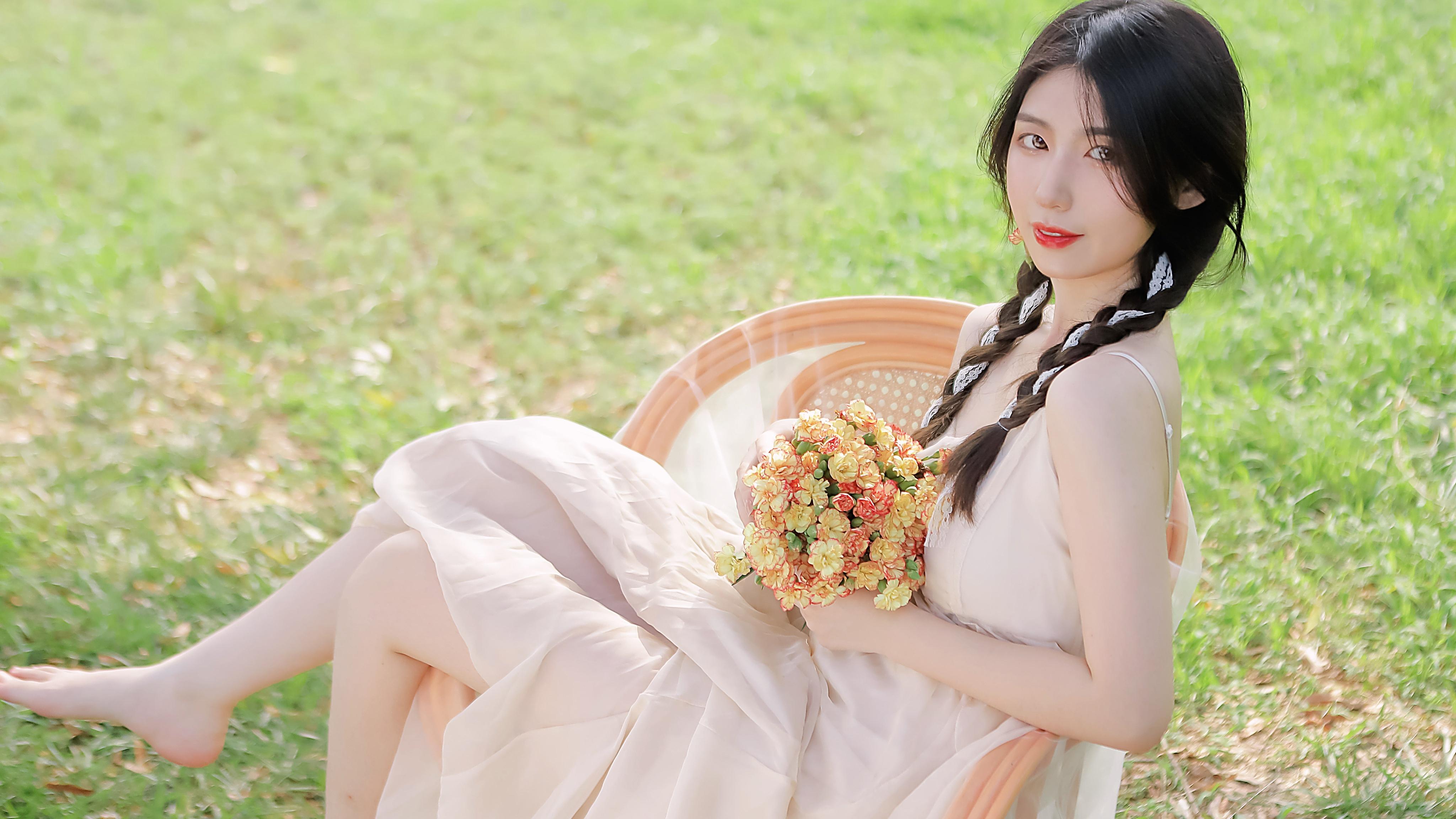 普京视察俄罗斯最大钢铁厂